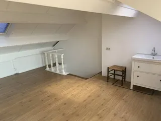 Kamer van 20m2 in dameshuis Maastricht