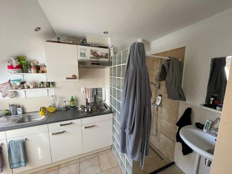 Licht appartement met balkon in Brusselsepoort - Afbeelding 12