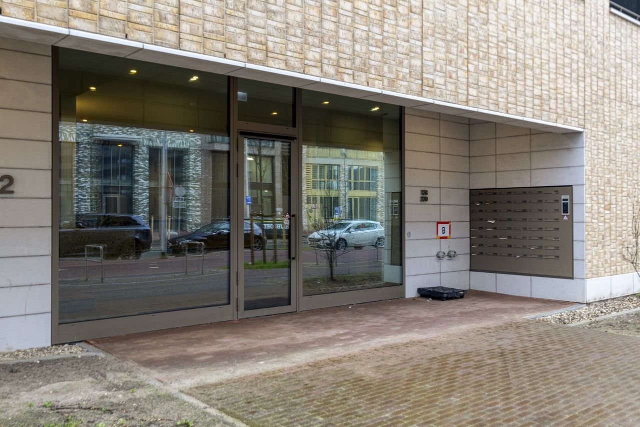 One-bedroom apartment from 2024 with balcony in North - Image 6