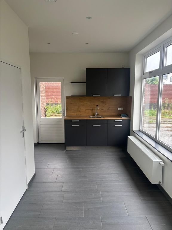 Detached house (152 m²) with garage and large garden in Strijp - Image 8