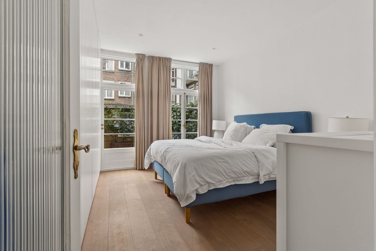 Furnished apartment with south-facing garden - Image 14