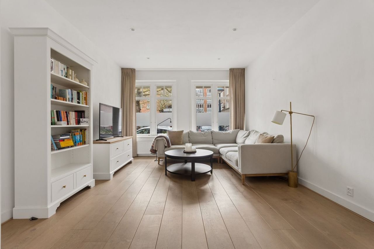 Furnished apartment with south-facing garden - Image 4