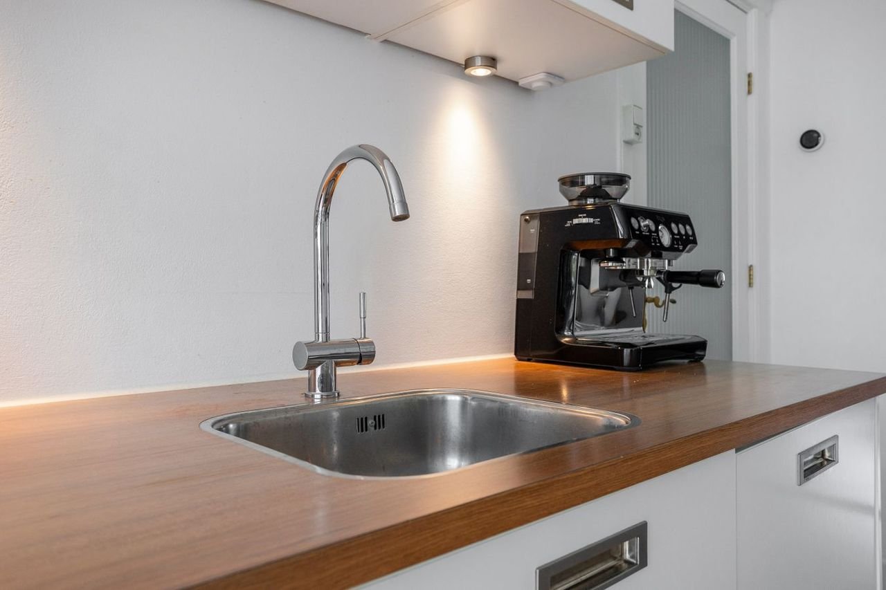 Furnished apartment with south-facing garden - Image 12