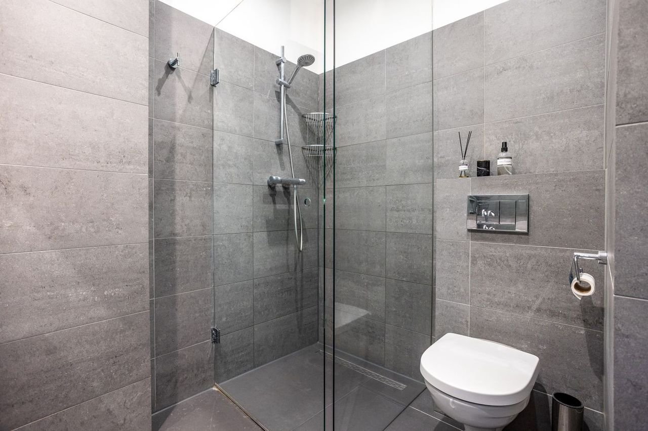 Furnished apartment with south-facing garden - Image 18