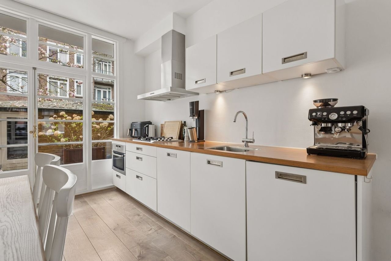 Furnished apartment with south-facing garden - Image 10