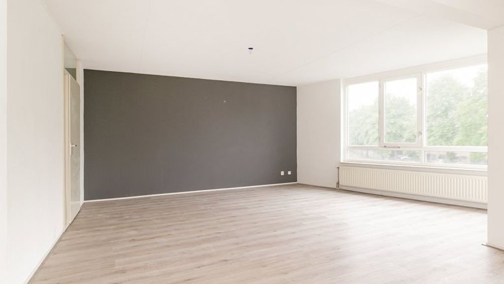 Energy-efficient 80 m² apartment with balcony - Image 2