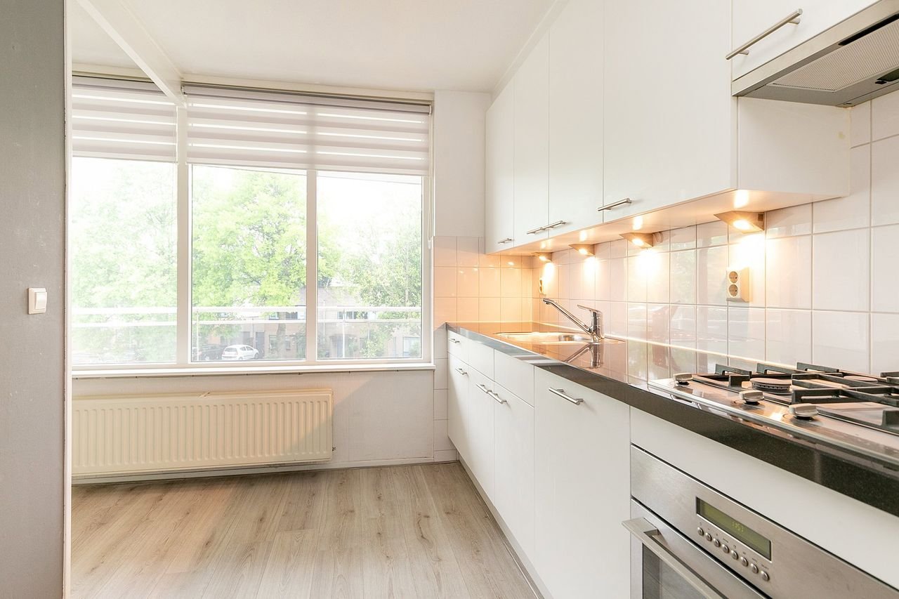 Energy-efficient 80 m² apartment with balcony - Image 8