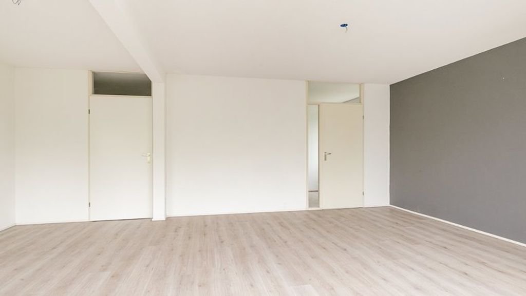 Energy-efficient 80 m² apartment with balcony - Image 3