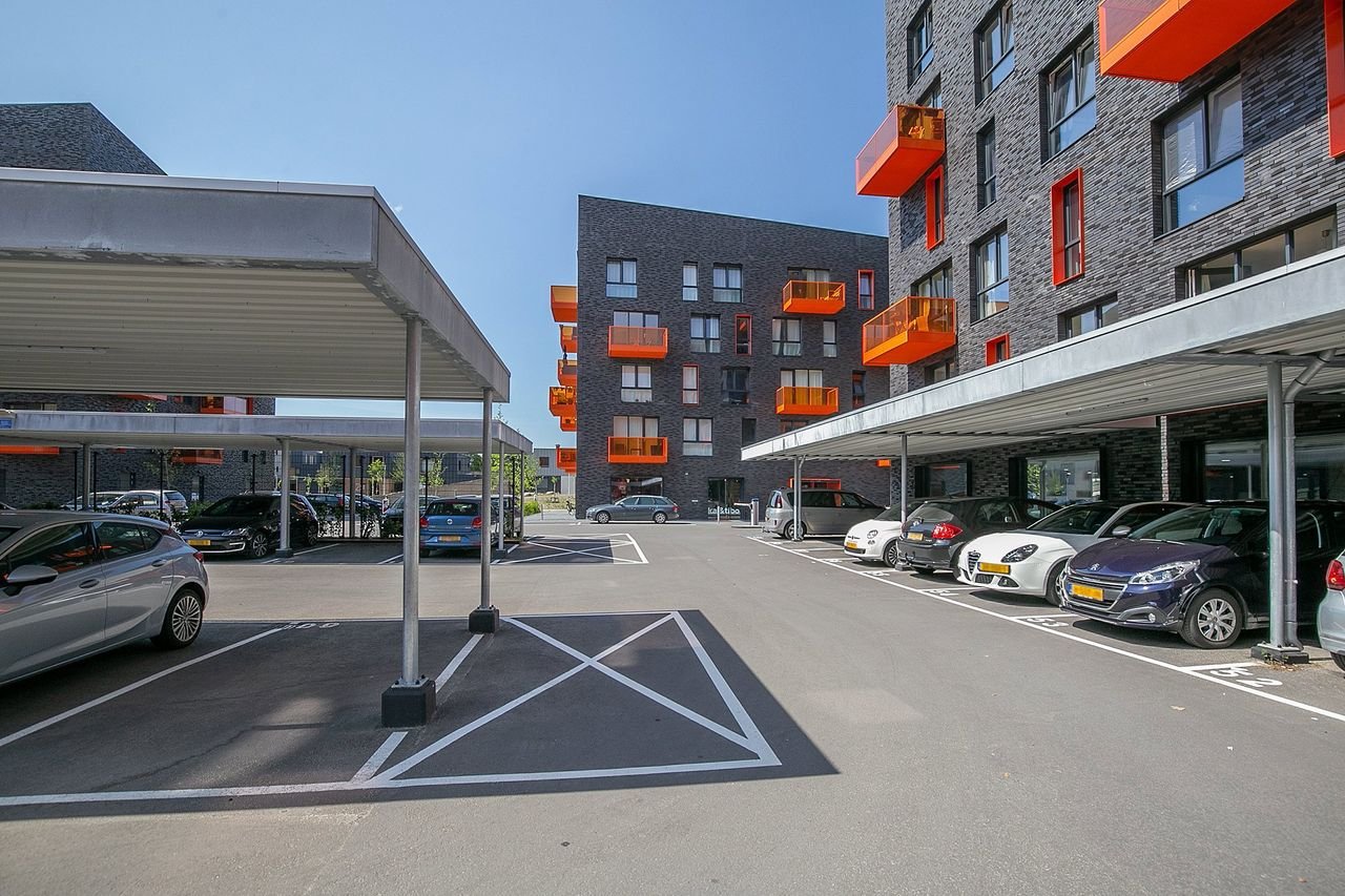 Modern 1-bedroom apartment in Europapark - Image 21