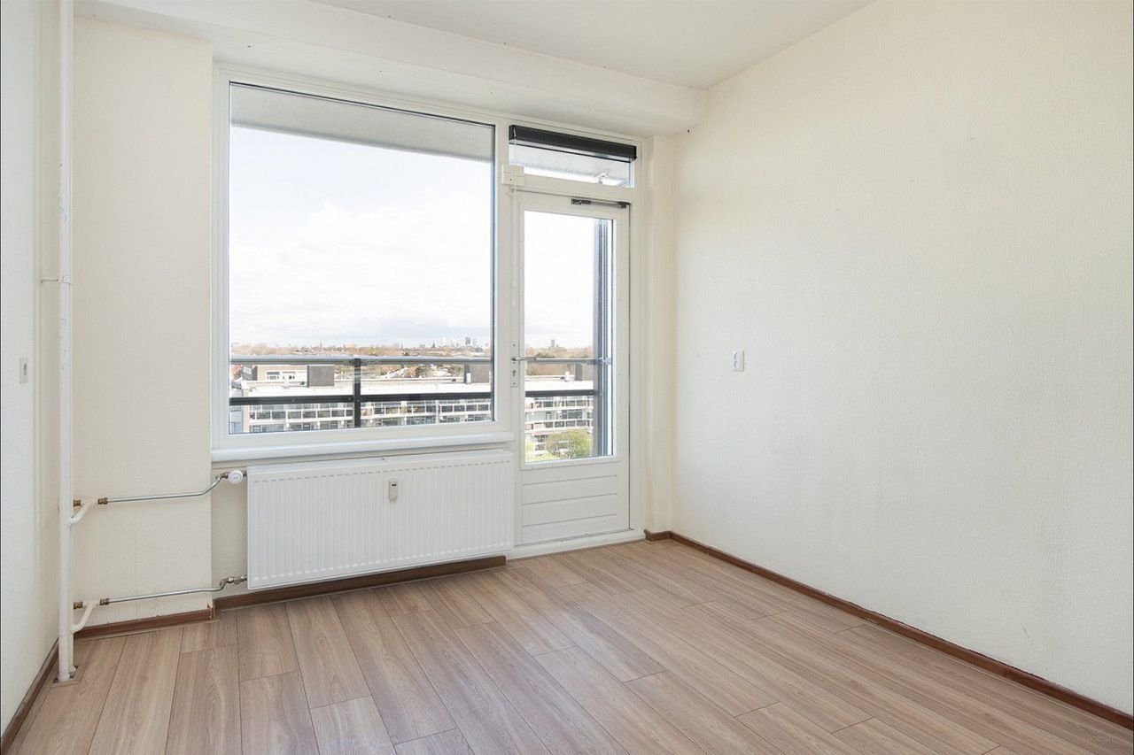 Sustainable apartment in Kijkduin - Image 6