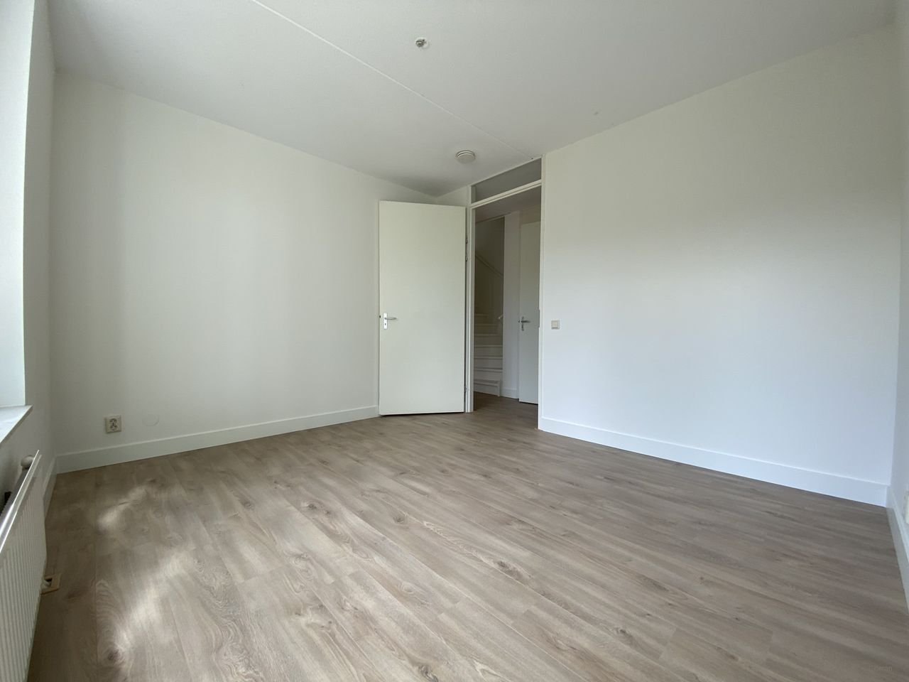 Renovated corner house in Delft - Image 7