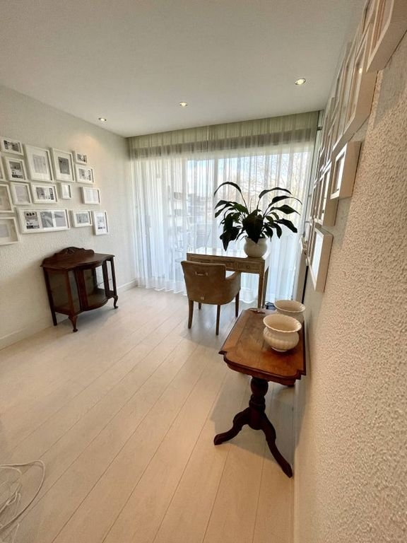 Furnished 101m² apartment in Reigersbos - Image 9