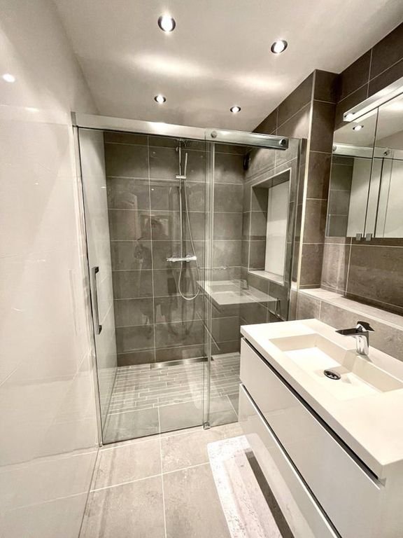 Furnished 101m² apartment in Reigersbos - Image 12