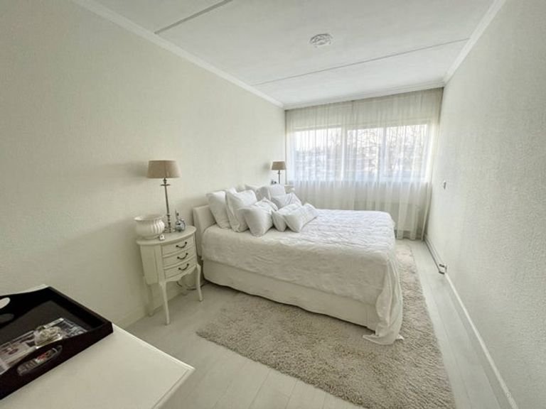 Furnished 101m² apartment in Reigersbos - Image 7