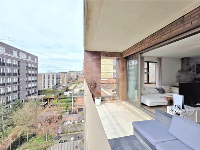 Bright 60m² apartment in Amstelkwartier - Image 6