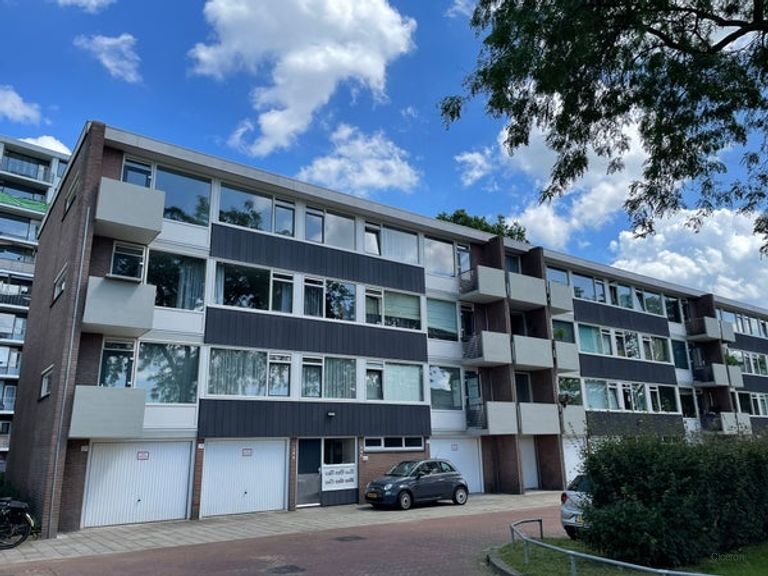 Unfurnished 2-bedroom apartment with two balconies in Rosmalen - Image 18