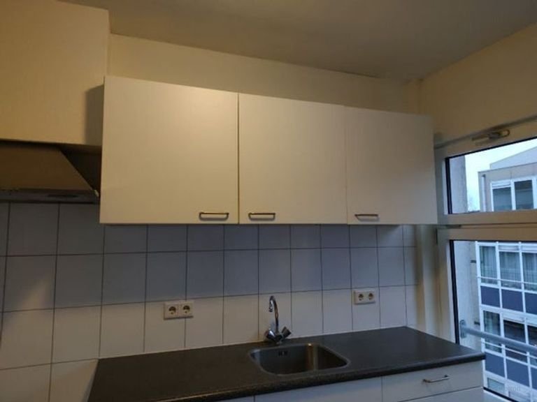 Studio with spacious terrace near Pancratiusplein - Image 5