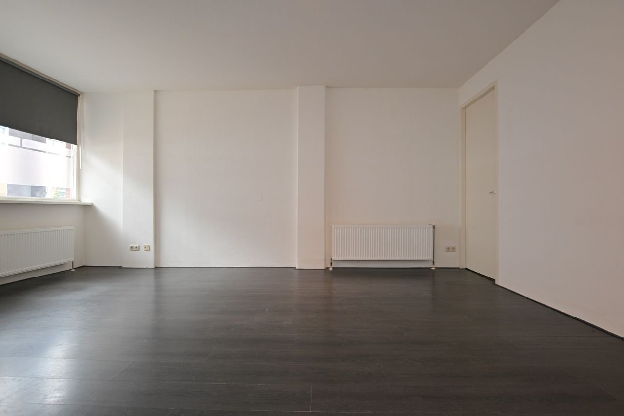 Apartment (42m2) with parking space near UMCG - Image 8