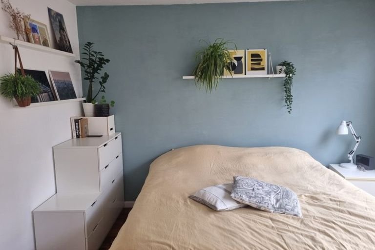 Bright 2-story apartment with terrace - Image 18