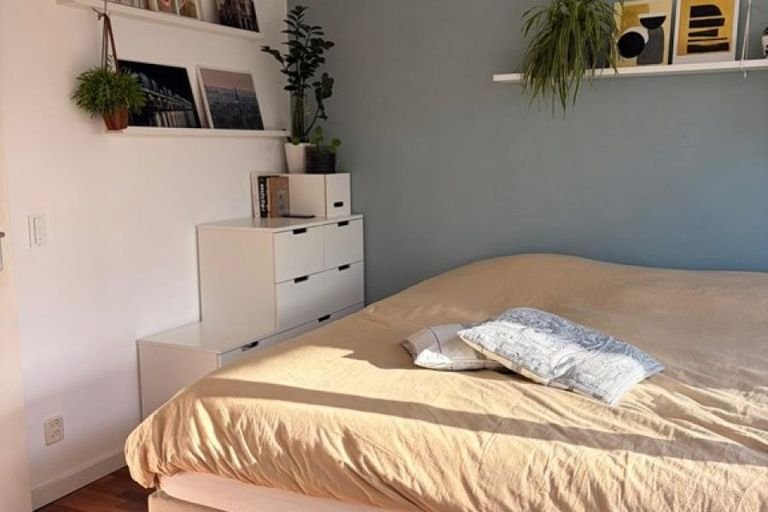 Bright 2-story apartment with terrace - Image 15