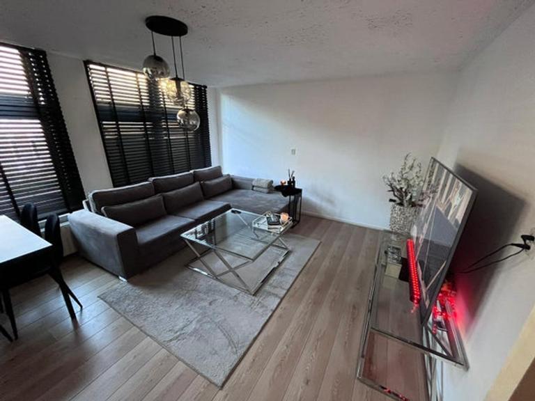 2-kamer appartement met terras in Gouda - Afbeelding 2