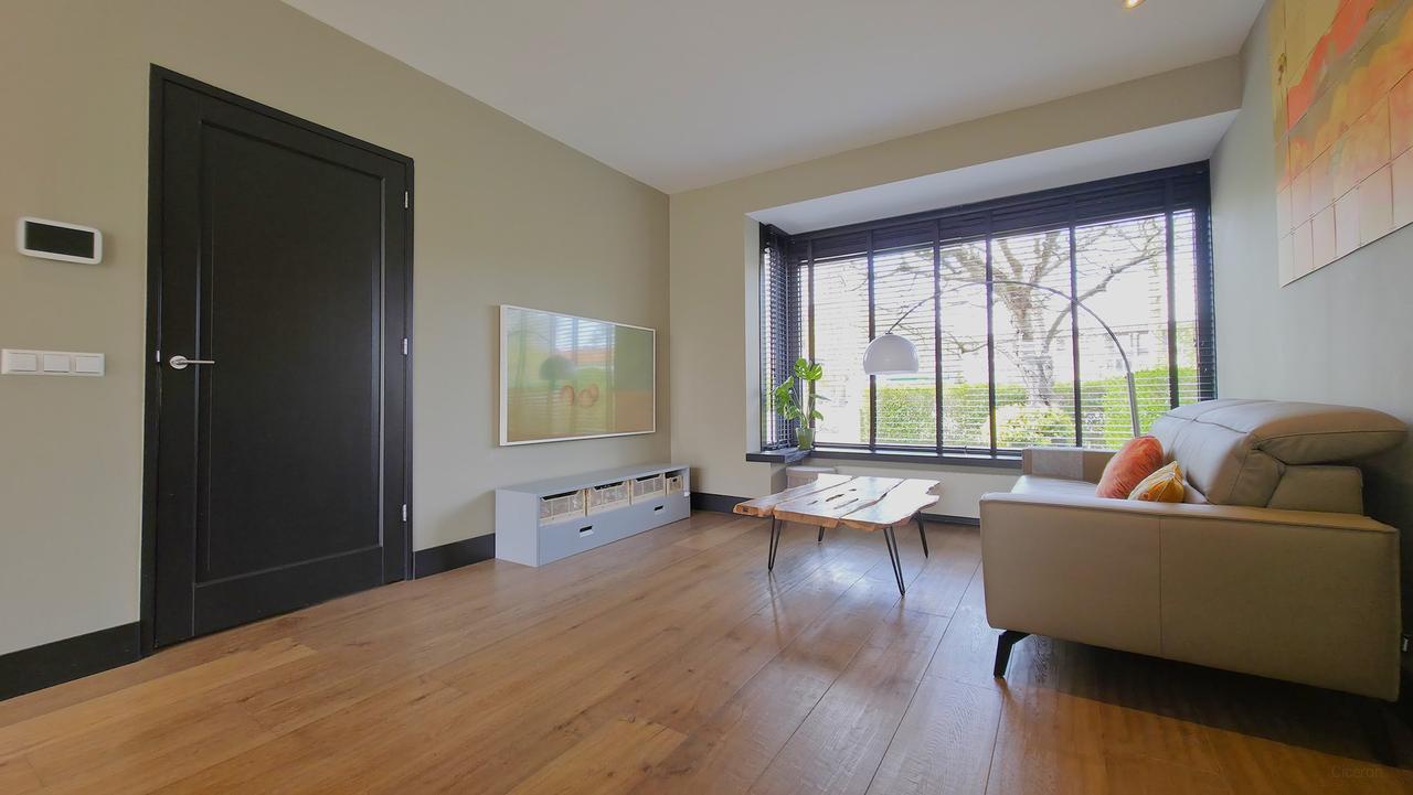 Volledig gemeubileerde shortstay in Schiebroek - Afbeelding 2