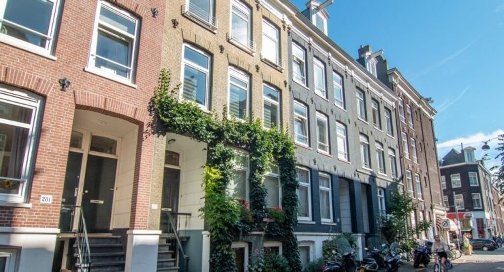 103m² duplex apartment in De Pijp - Image 1