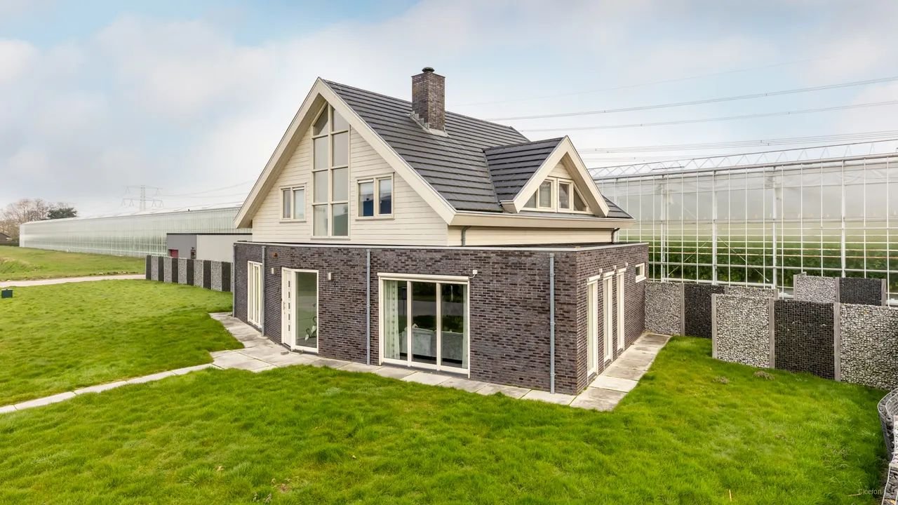 Detached villa in Tinte - Image 10