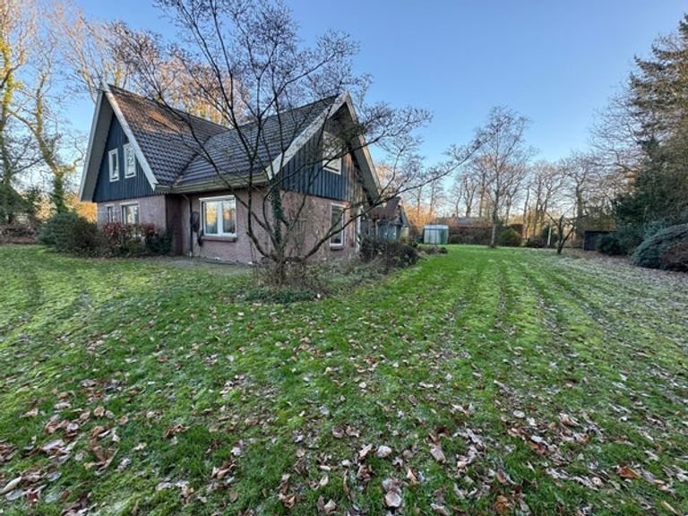 Detached house (279m²) with garden in Westervelde - Image 1