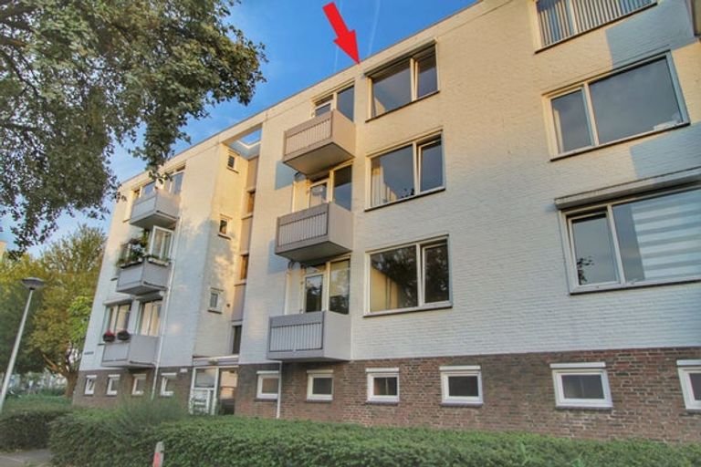 Licht 3-kamer appartement met twee balkons in Belfort - Afbeelding 1