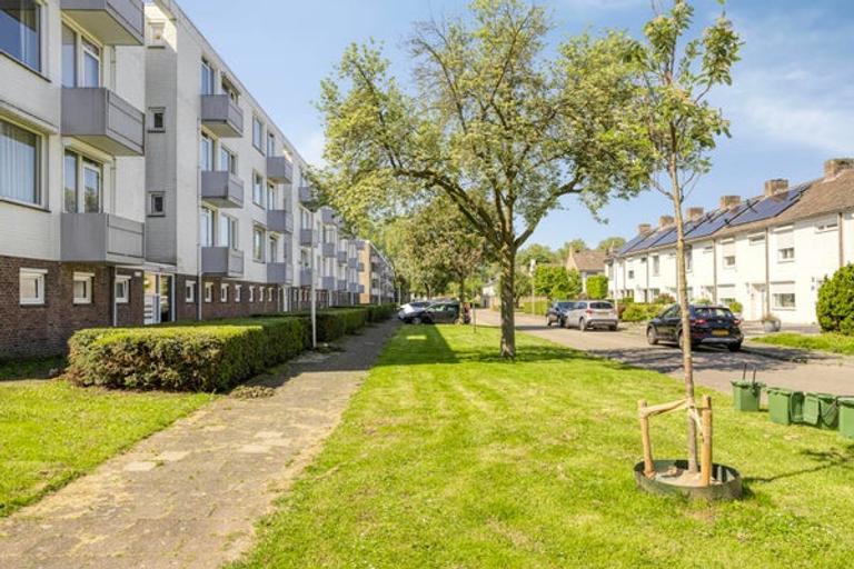Gerenoveerd appartement in Belfort - Afbeelding 2