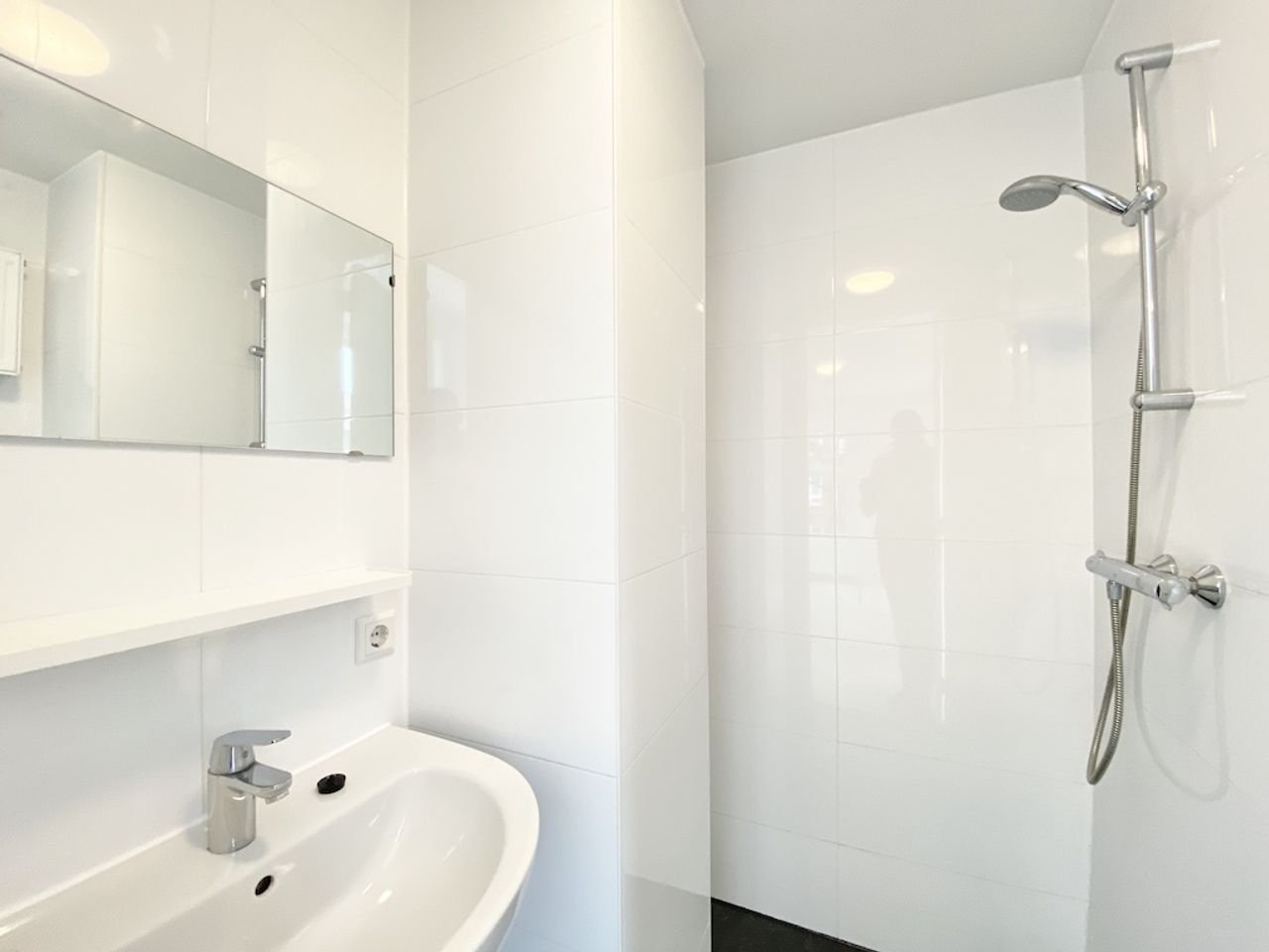 72m² three-bedroom apartment with balcony in Amsterdam - Image 14