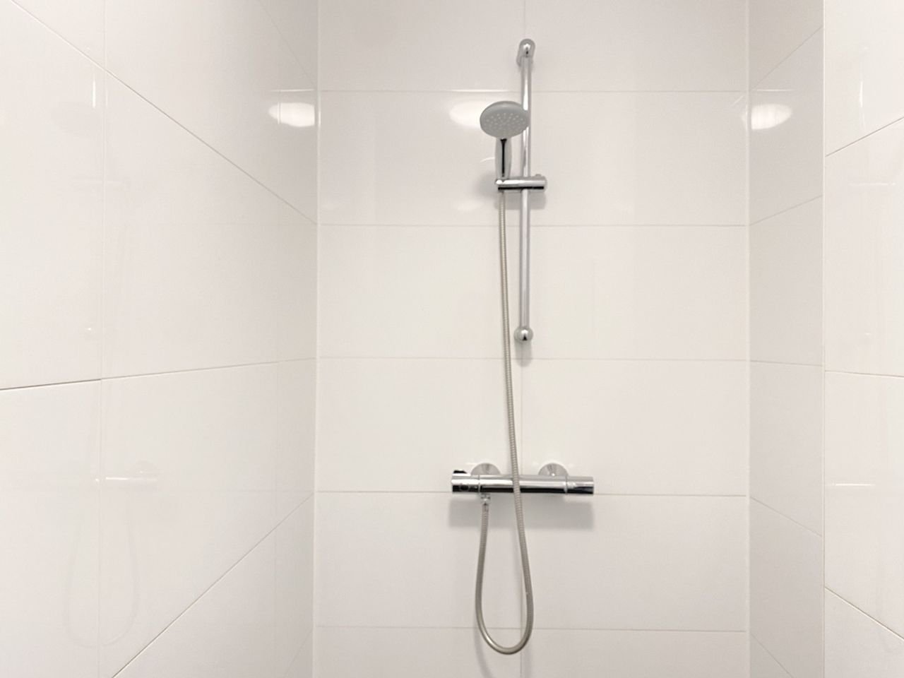 72m² three-bedroom apartment with balcony in Amsterdam - Image 8