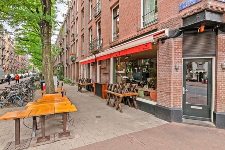 Bright 72m² apartment with roof terrace in De Pijp - Image 25