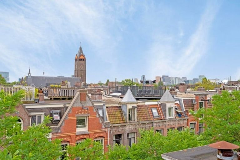 Bright 72m² apartment with roof terrace in De Pijp - Image 21