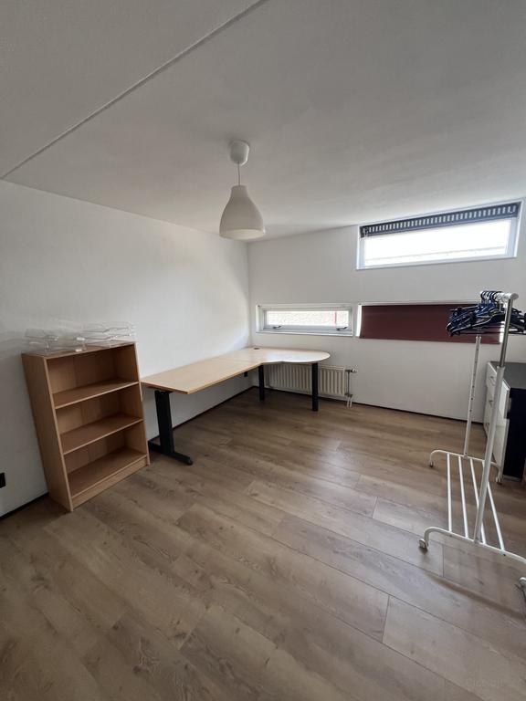 Gemeubileerd huis met grote achtertuin - Afbeelding 11