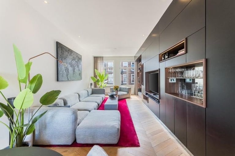 Furnished 65m² apartment in De Pijp - Image 5