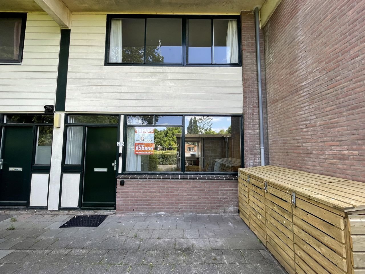 Apartment with garden in Het Oostrik - Image 1