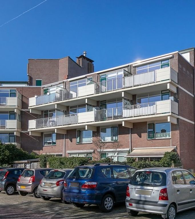 Gelijkvloers appartement van 107 m² in Leiderdorp - Afbeelding 1