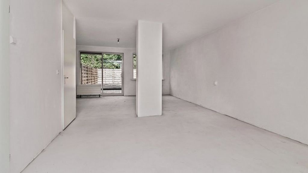 Family home of 153m² in Diemen - Image 2