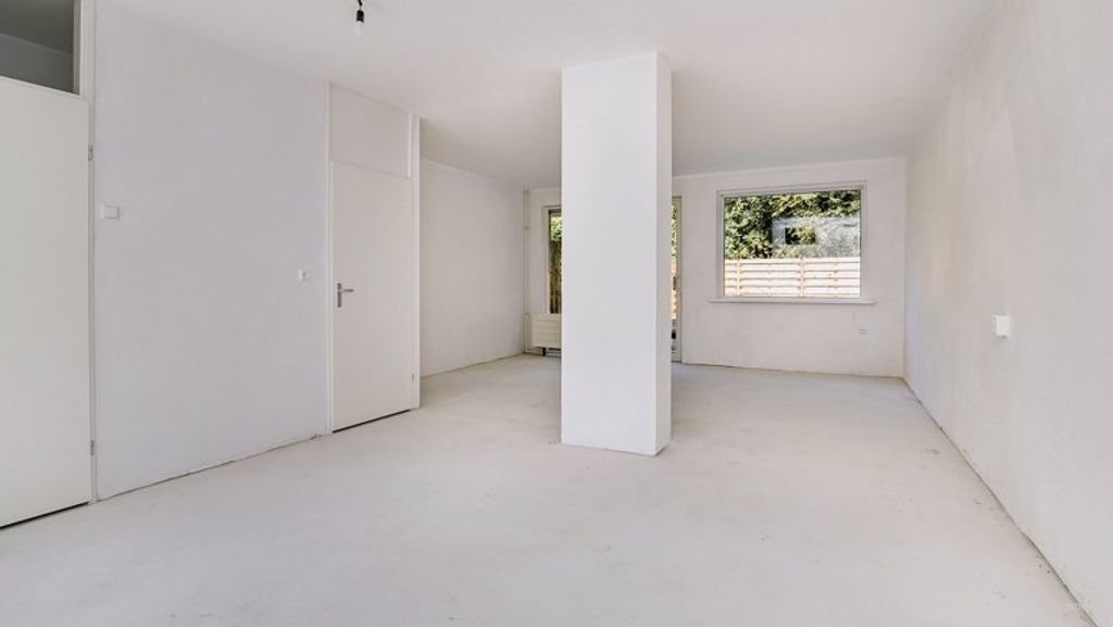 Family home of 153m² in Diemen - Image 3