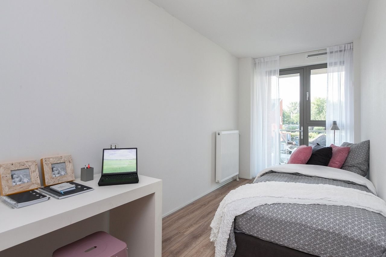 Licht 4-kamer appartement Slotervaart - Afbeelding 8