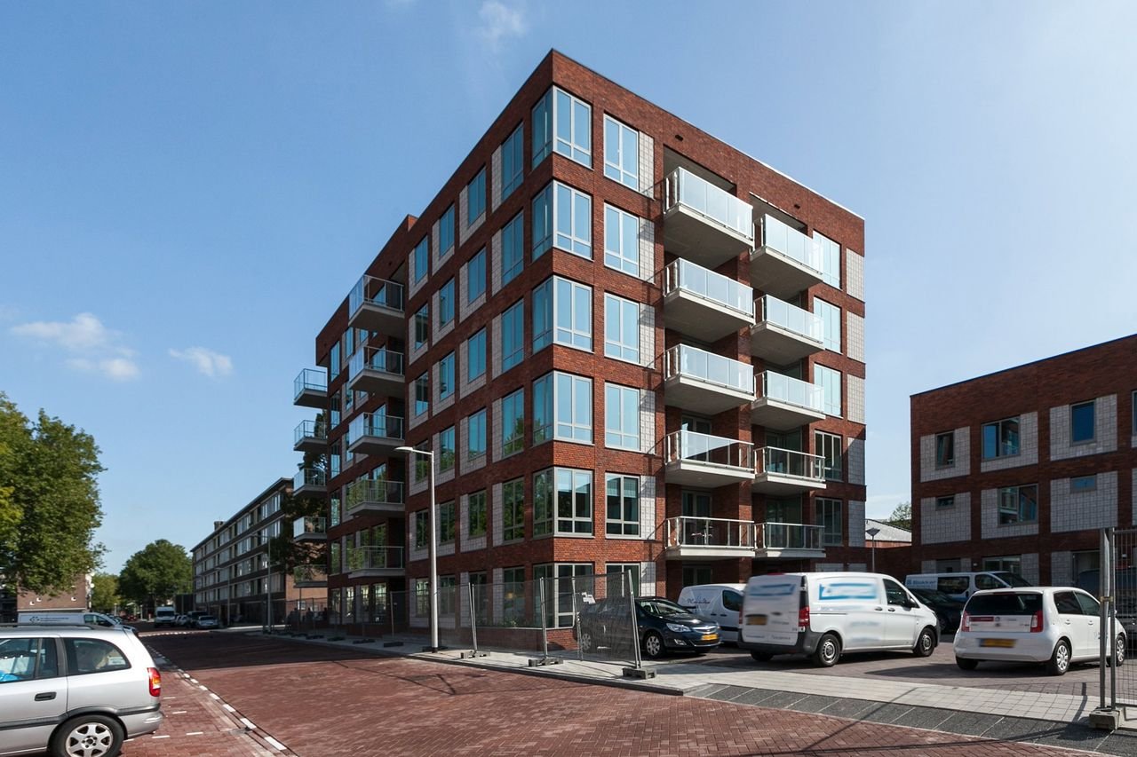 Licht 4-kamer appartement Slotervaart - Afbeelding 15