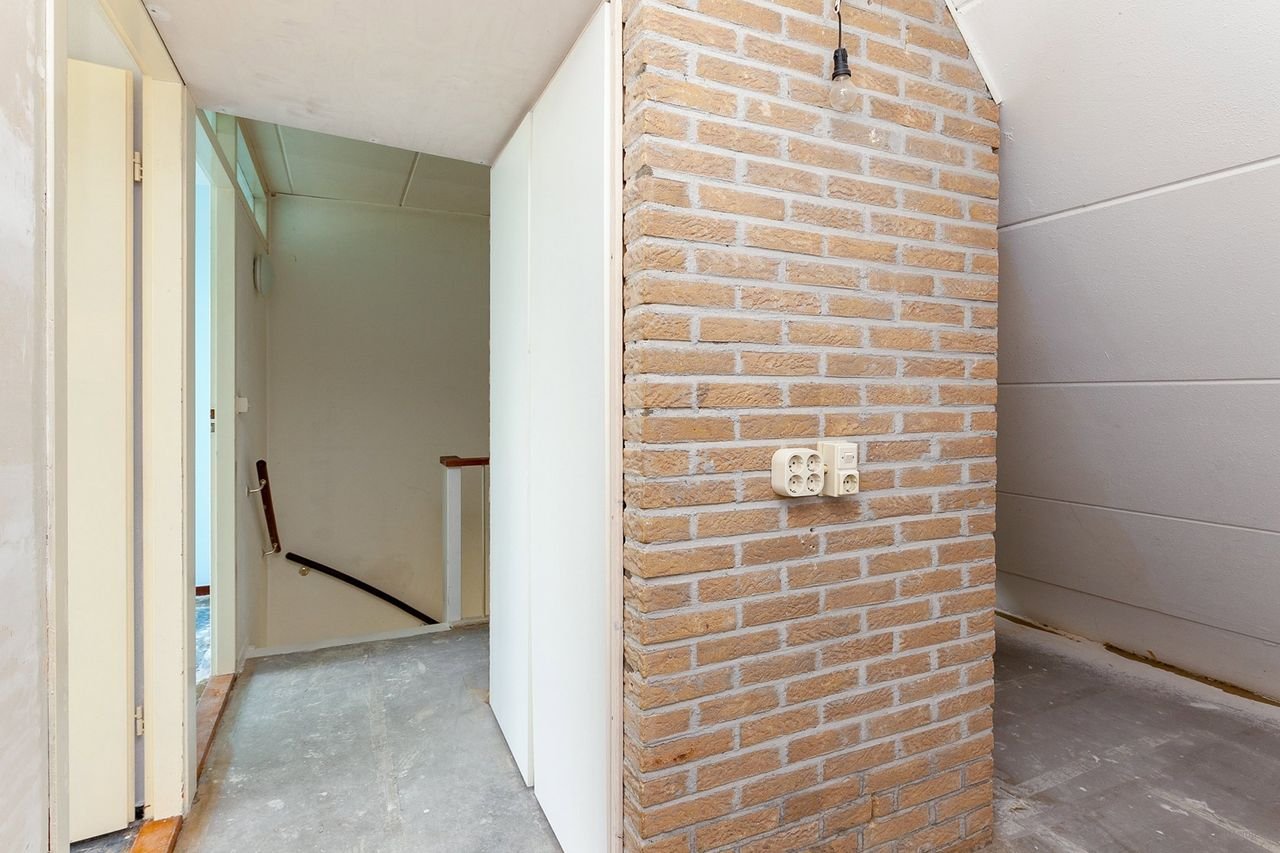 Hoekwoning van 140 m² met tuin in Kraayenstein - Afbeelding 19