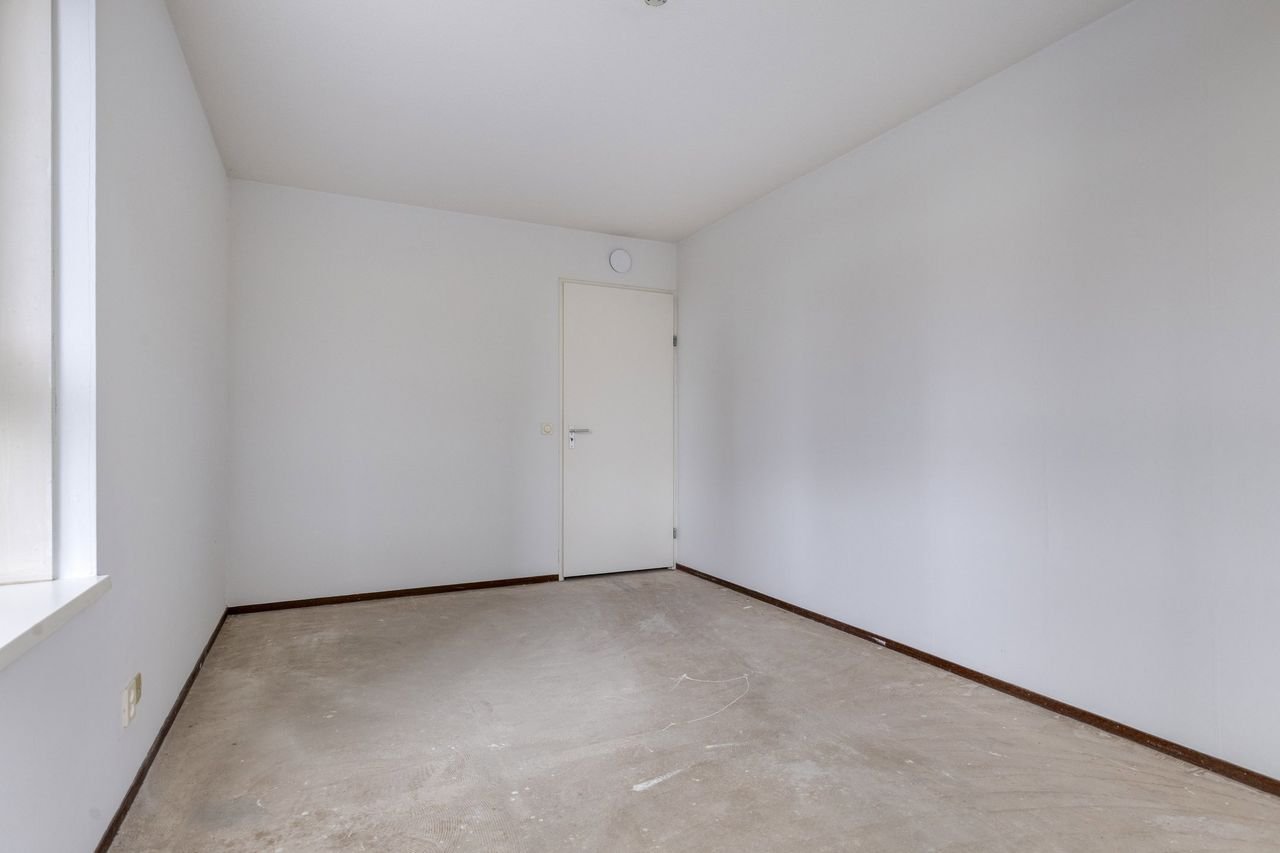 Available immediately: 94 m² apartment near the Amstel - Image 10