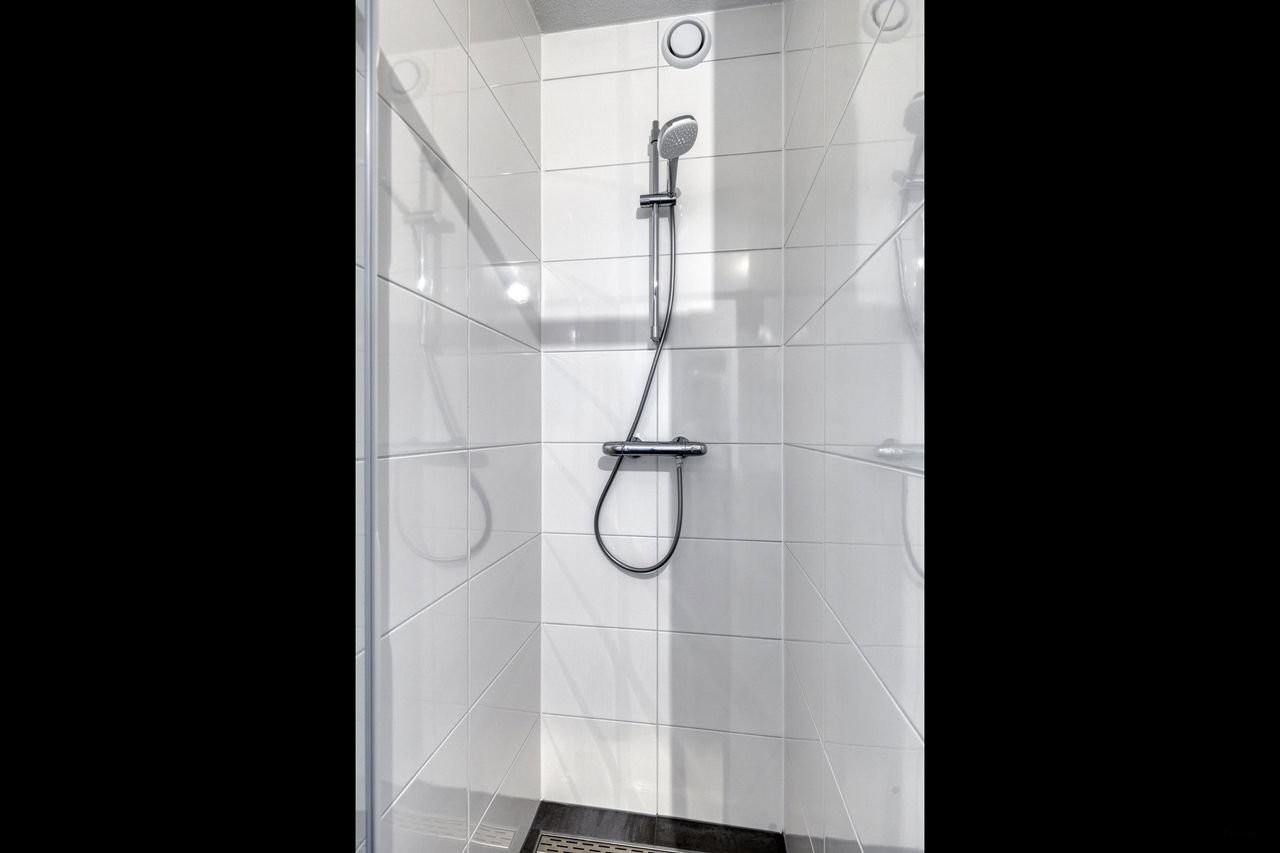 Available immediately: 94 m² apartment near the Amstel - Image 17