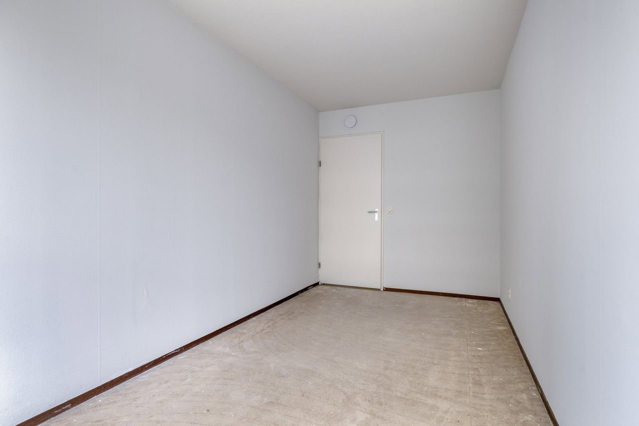 Available immediately: 94 m² apartment near the Amstel - Image 13