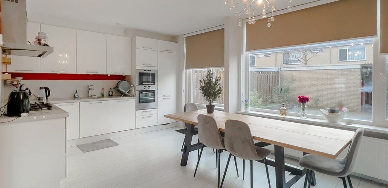 Gemeubileerd huis met 4 slaapkamers in Hoofddorp - Afbeelding 4