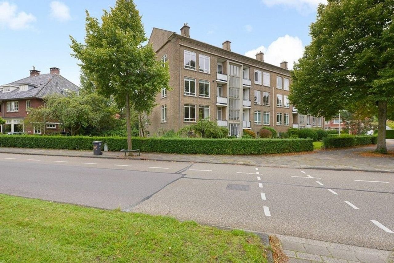 Gerenoveerd appartement van 73m² aan het Valkenburgerplein - Afbeelding 1