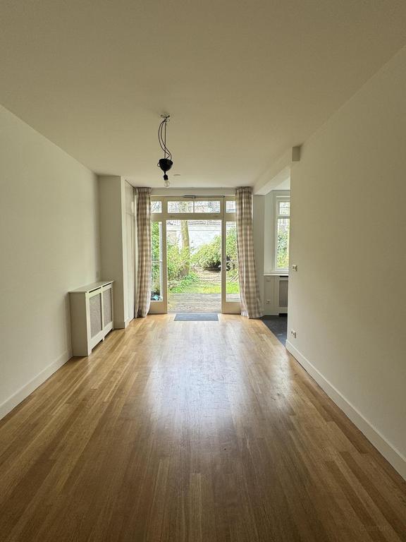 145 m² ground floor apartment, 4 beds, garden - Image 4